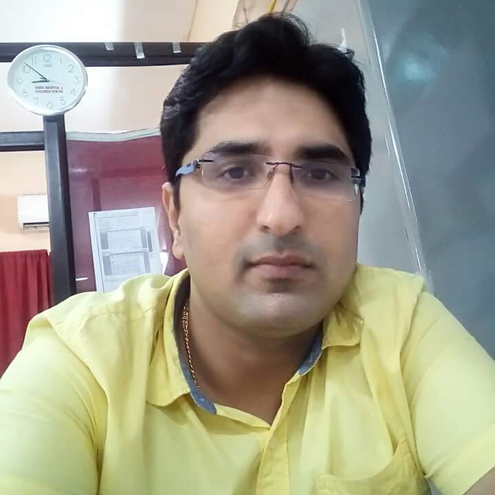 Dr Randhir Khurana